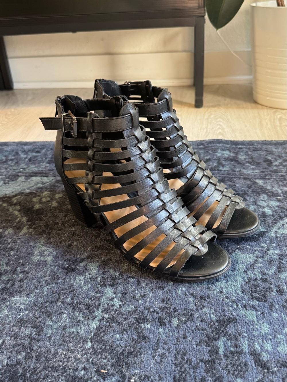 Charlotte Russe Black Strappy Block Heel Sandals